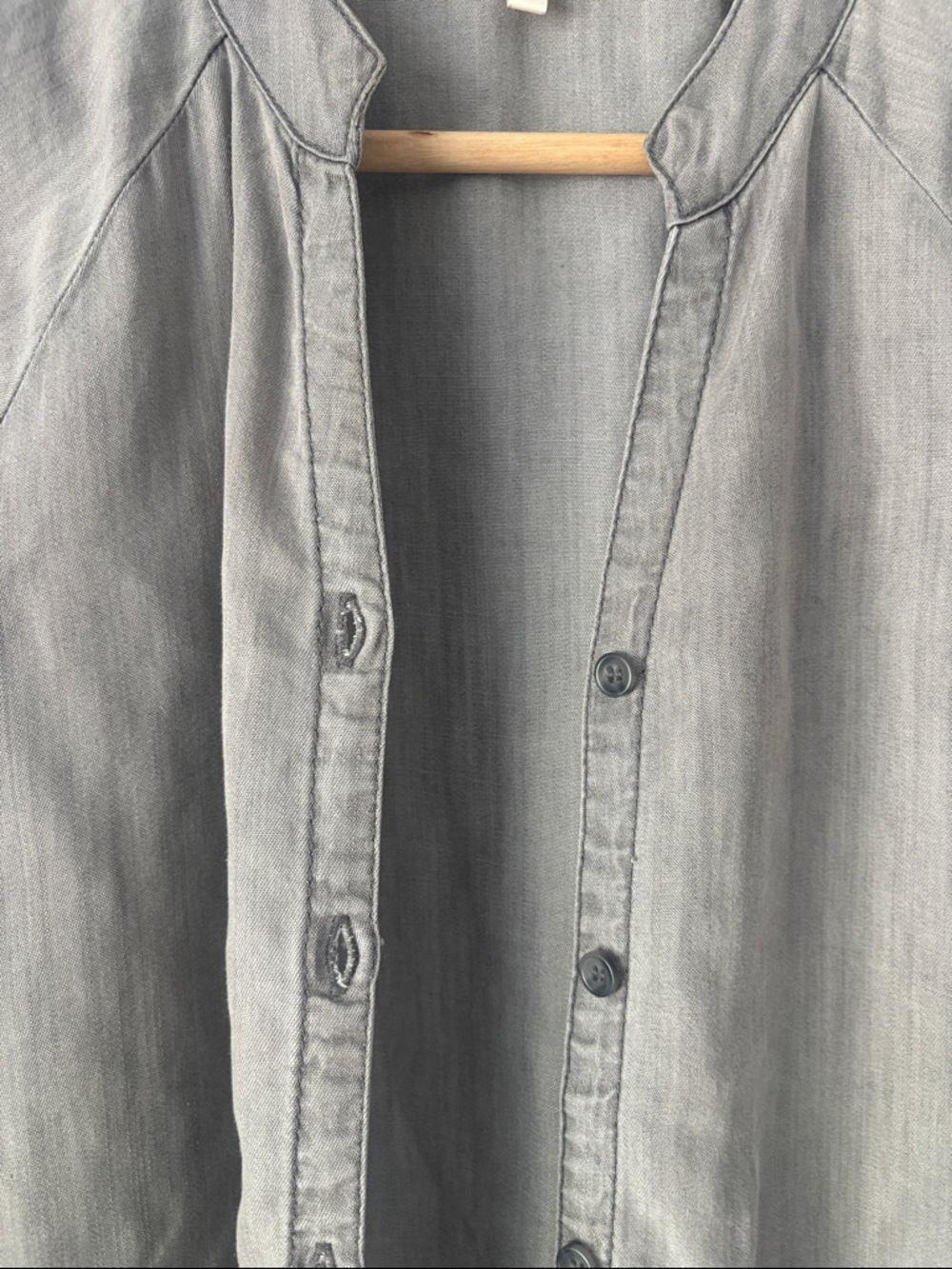 Thread & Supply Frayed-Hem Button Front Blouse in Gray - Picture 6 of 13